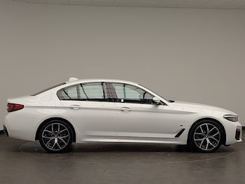 Used BMW 5 Series 2022 for sale - 76238015: Photo 2