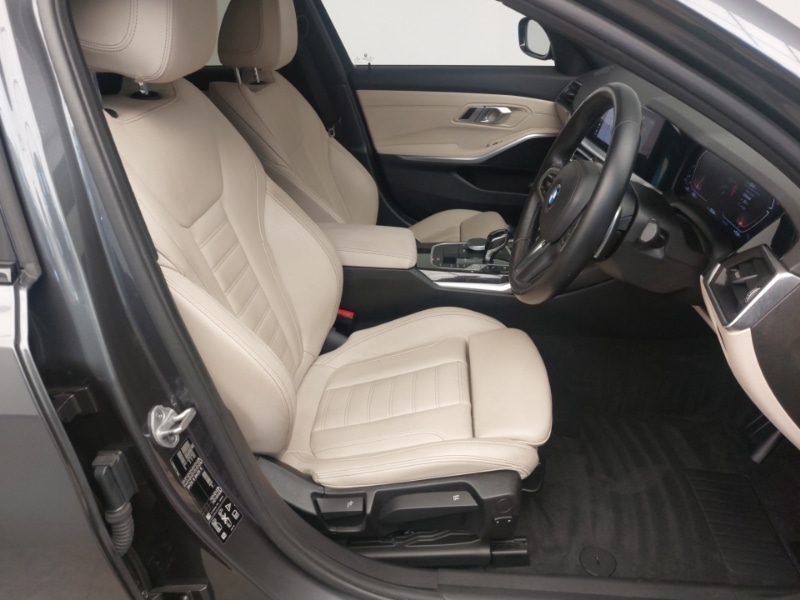 Used BMW 3 Series 2021 for sale - 76822296: Photo 11