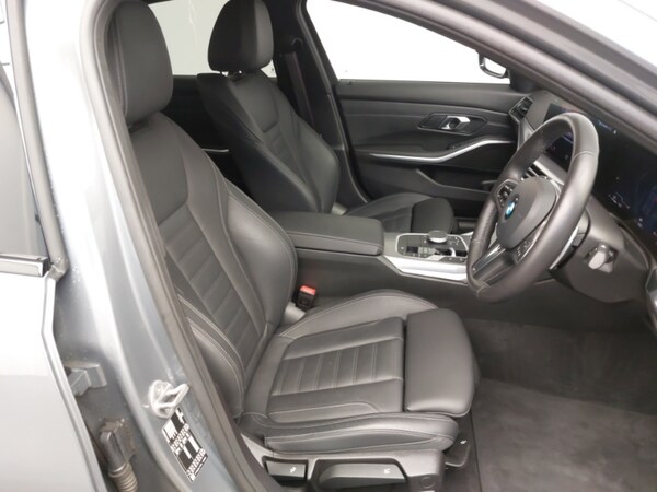 Used BMW 3 Series 2024 for sale - 76160411: Photo 11