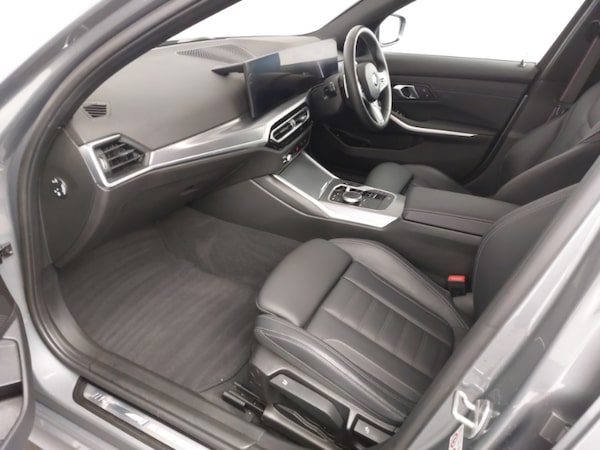 Used BMW 3 Series 2024 for sale - 76160411: Photo 7