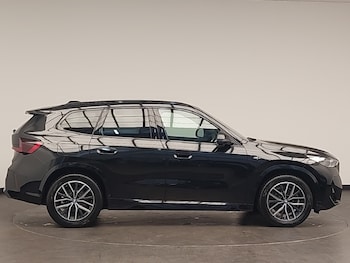 Used BMW iX1 2025 for sale - 76160513: Photo 2