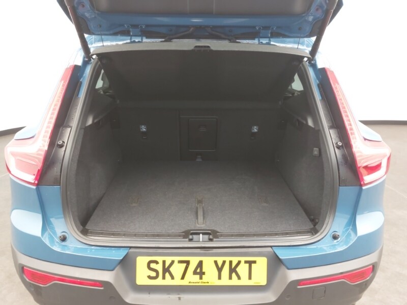 Used Volvo XC40 2024 for sale - 77975062: Photo 13