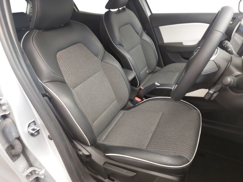 Used Renault Clio 2022 for sale - 76478831: Photo 11