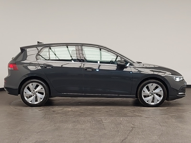 Used Volkswagen Golf 2020 for sale - 76579605: Photo 2