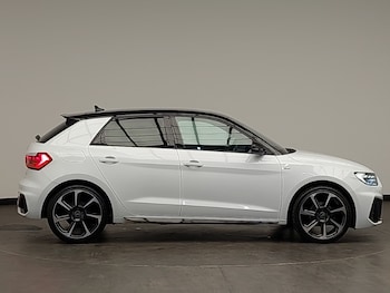 Used Audi A1 2023 for sale - 77090427: Photo