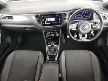 Used Volkswagen T-Roc 2020 for sale - 78490529: Photo