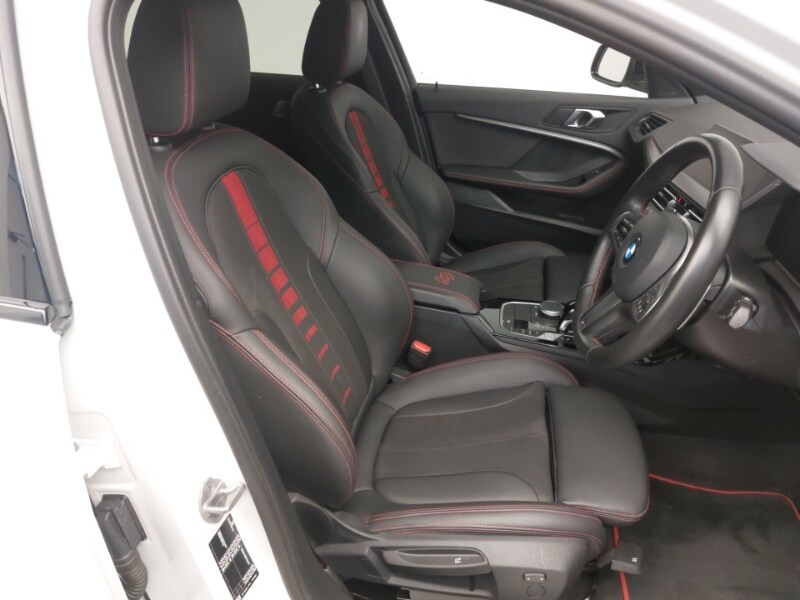 Used BMW 1 Series 2024 for sale - 78151395: Photo 11