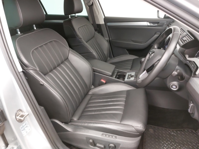 Used Skoda Superb 2020 for sale - 77454156: Photo 11