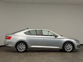 Used Skoda Superb 2020 for sale - 77454156: Photo