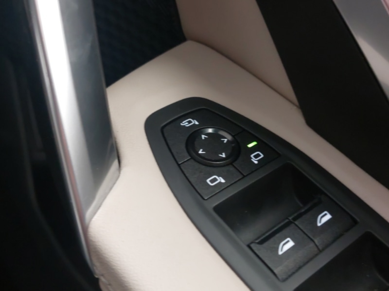 Used BMW iX1 2025 for sale - 78046539: Photo 19