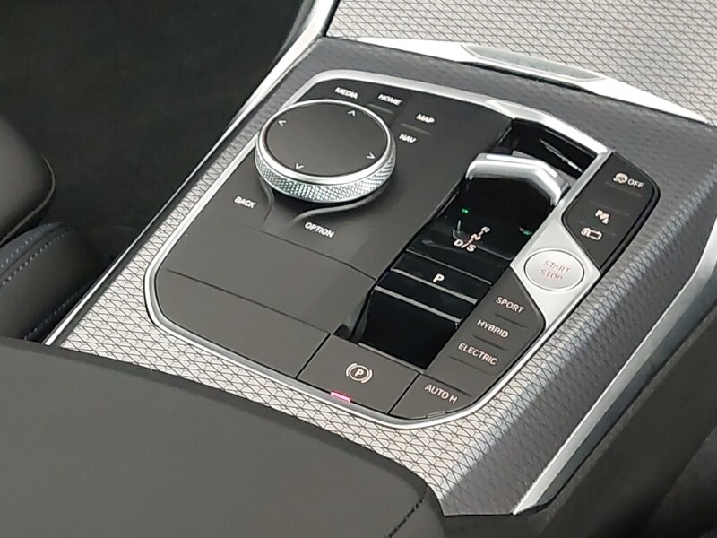 Used BMW 3 Series 2024 for sale - 76683487: Photo 10