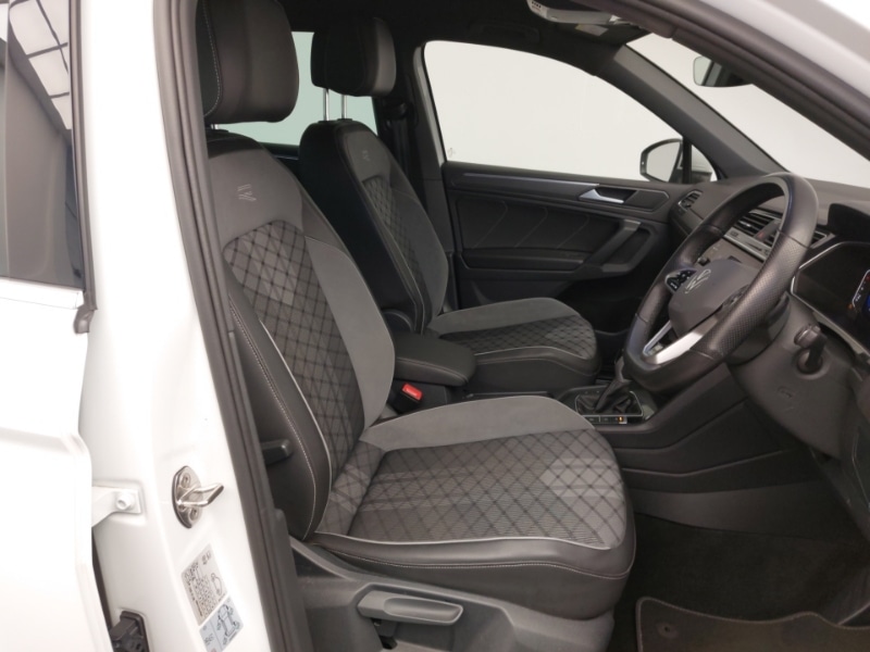 Used Volkswagen Tiguan 2023 for sale - 76560600: Photo 11