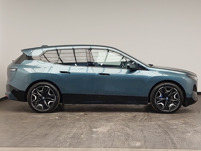 Used BMW iX 2023 for sale - 77078377: Photo 2