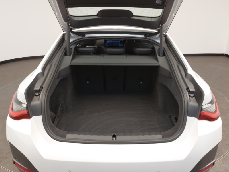 Used BMW i4 2023 for sale - 76759020: Photo 13