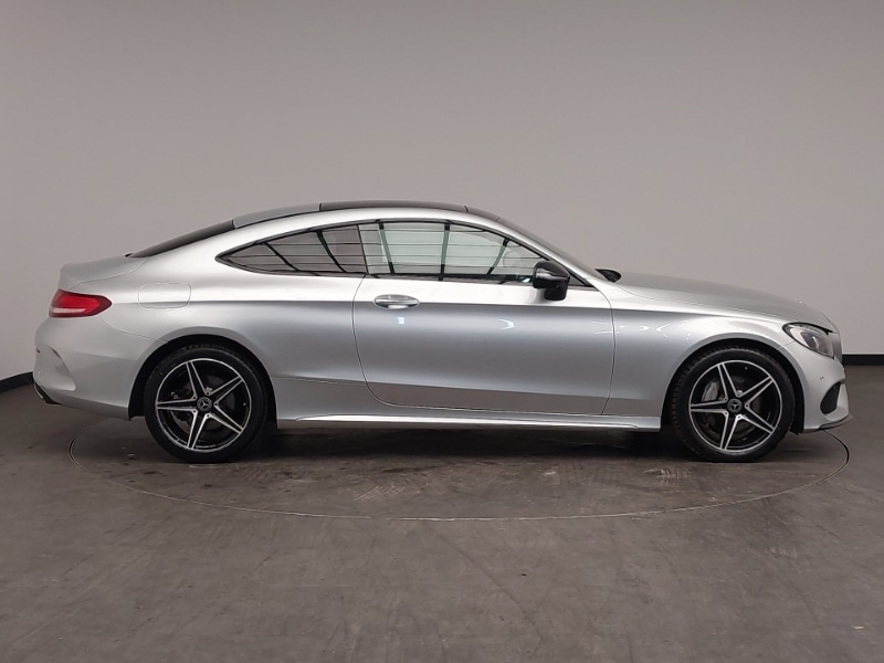 Used Mercedes-Benz C Class 2018 for sale - 78147462: Photo 2