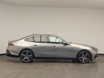 Used BMW 5 Series 2025 for sale - 77761536: Photo