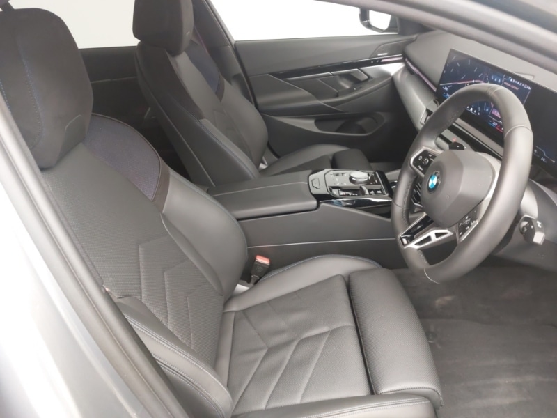 Used BMW 5 Series 2025 for sale - 77761536: Photo 6