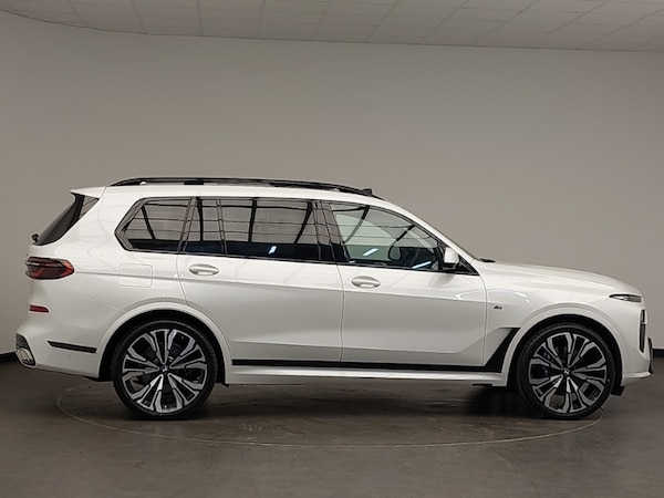 Used BMW X7 2023 for sale - 76237909: Photo 2