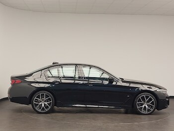 Used BMW 5 Series 2022 for sale - 76885563: Photo