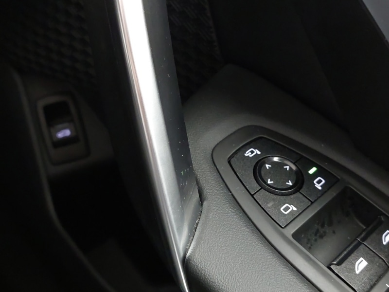 Used BMW iX1 2025 for sale - 76160451: Photo 18