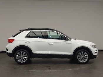 Used Volkswagen T-Roc 2019 for sale - 75808208: Photo