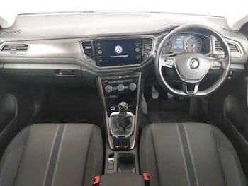 Used Volkswagen T-Roc 2019 for sale - 75808208: Photo