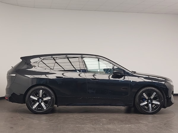 Used BMW iX 2022 for sale - 76275821: Photo 2