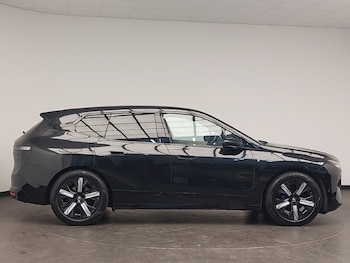 Used BMW iX 2022 for sale - 76275821: Photo 2