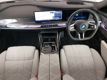 Used BMW i7 2025 for sale - 77052747: Photo