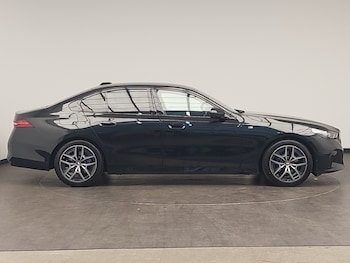 Used BMW 5 Series 2024 for sale - 76602549: Photo