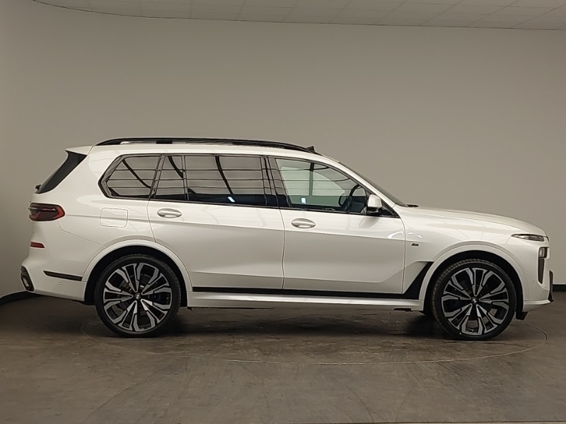 Used BMW X7 2023 for sale - 77933600: Photo 2