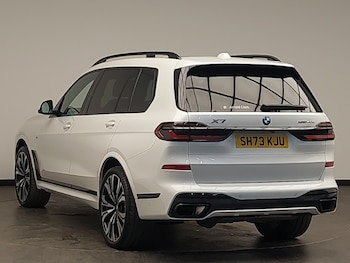 Used BMW X7 2023 for sale - 77933600: Photo