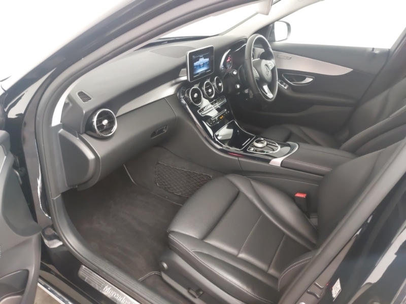 Used Mercedes-Benz 200 2018 for sale - 77767596: Photo 7