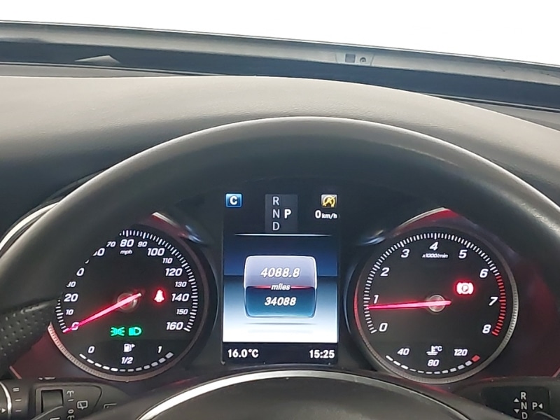 Used Mercedes-Benz 200 2018 for sale - 77767596: Photo 9