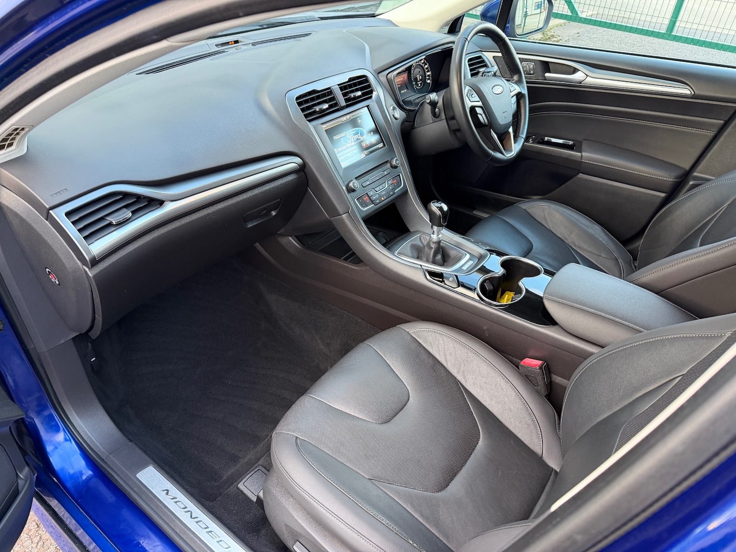 Used Ford Mondeo 2015 for sale - 77052123: Photo 10