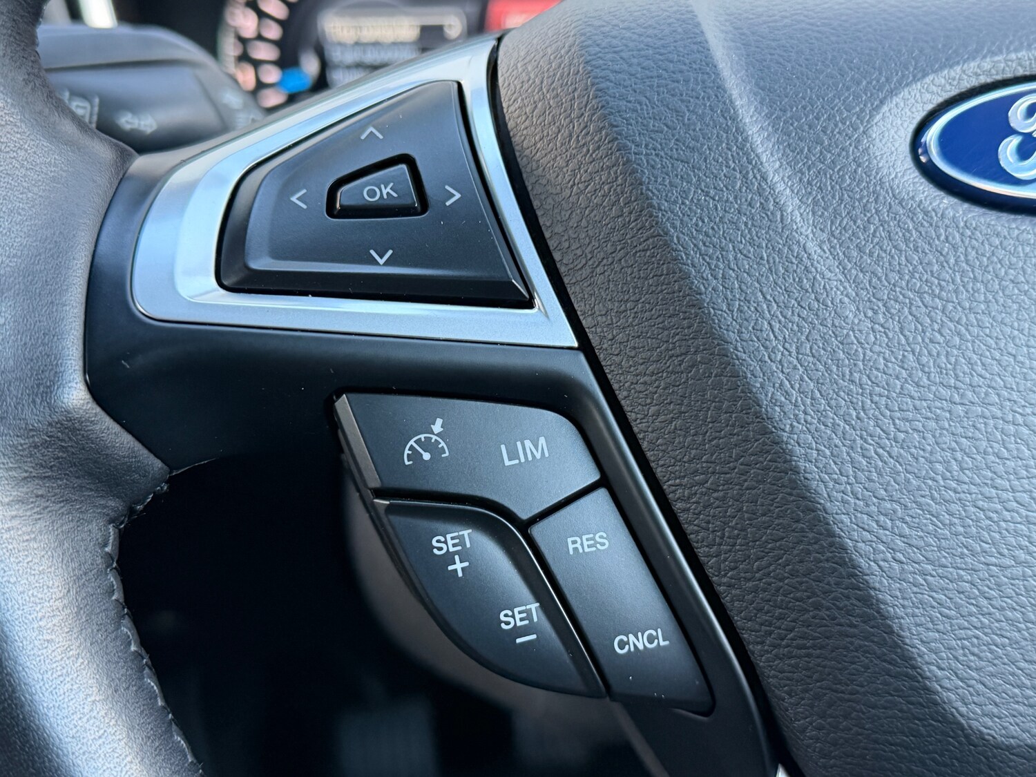 Used Ford Mondeo 2015 for sale - 77052123: Photo 21