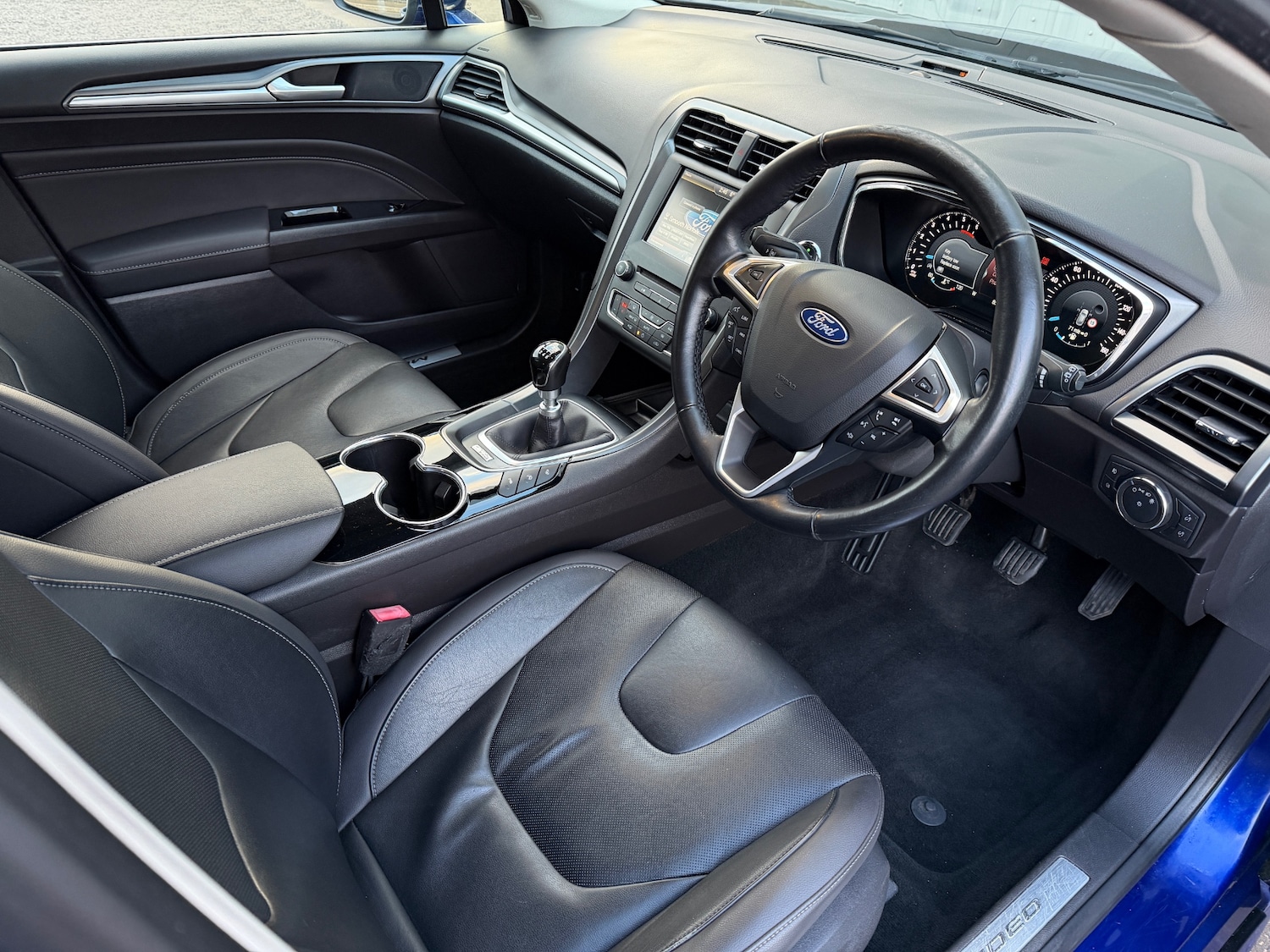 Used Ford Mondeo 2015 for sale - 77052123: Photo 8