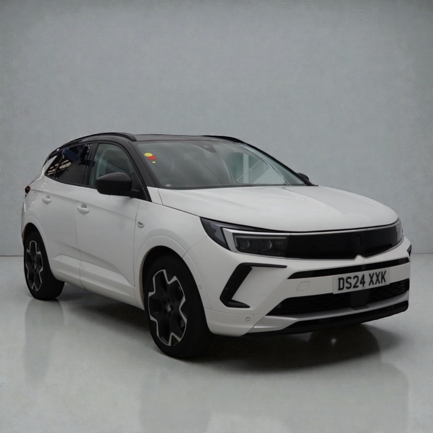 Used Vauxhall Grandland 2024 for sale - 77058392: Photo 1