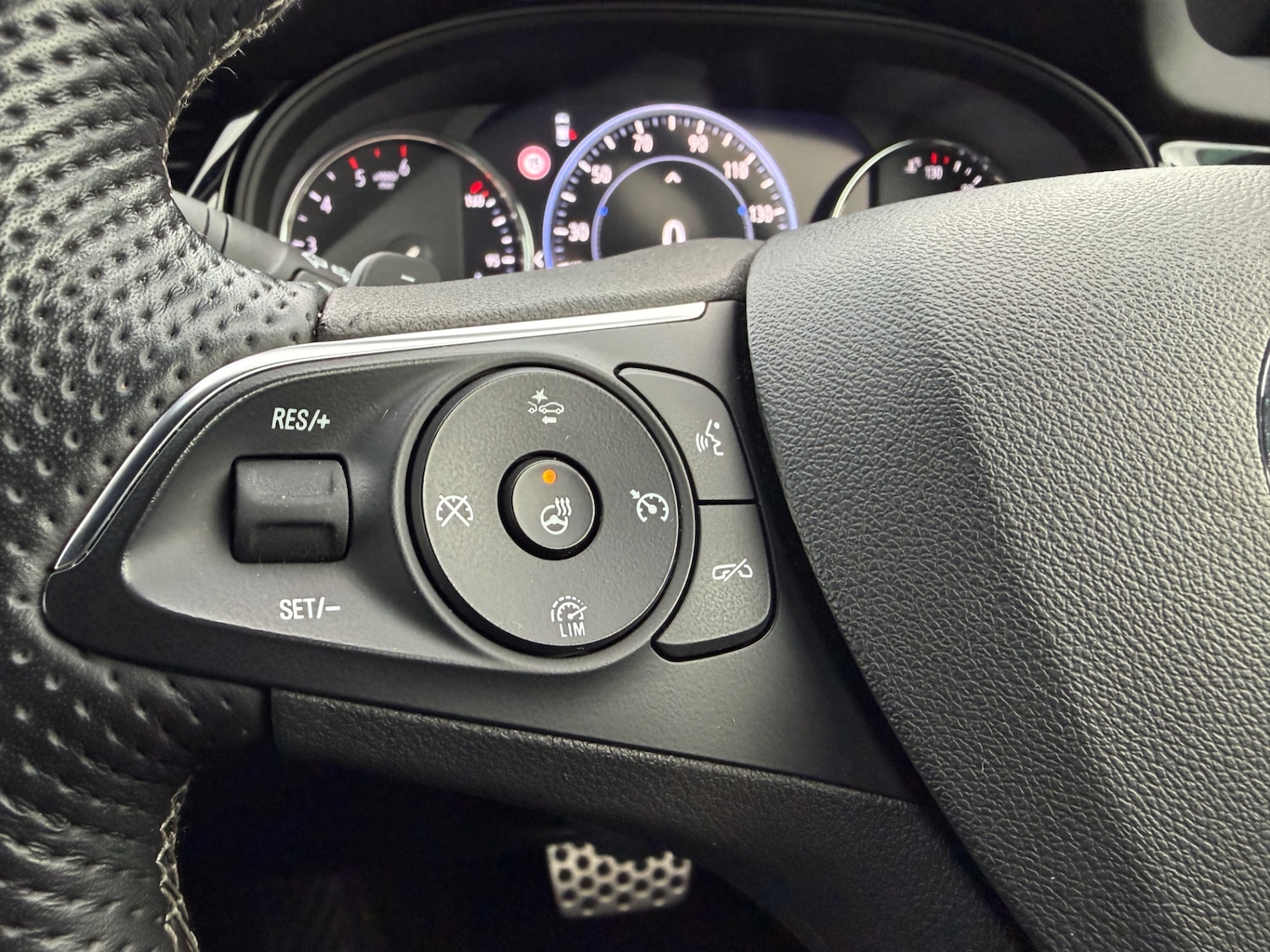 Used Vauxhall Insignia 2018 for sale - 76656408: Photo 24