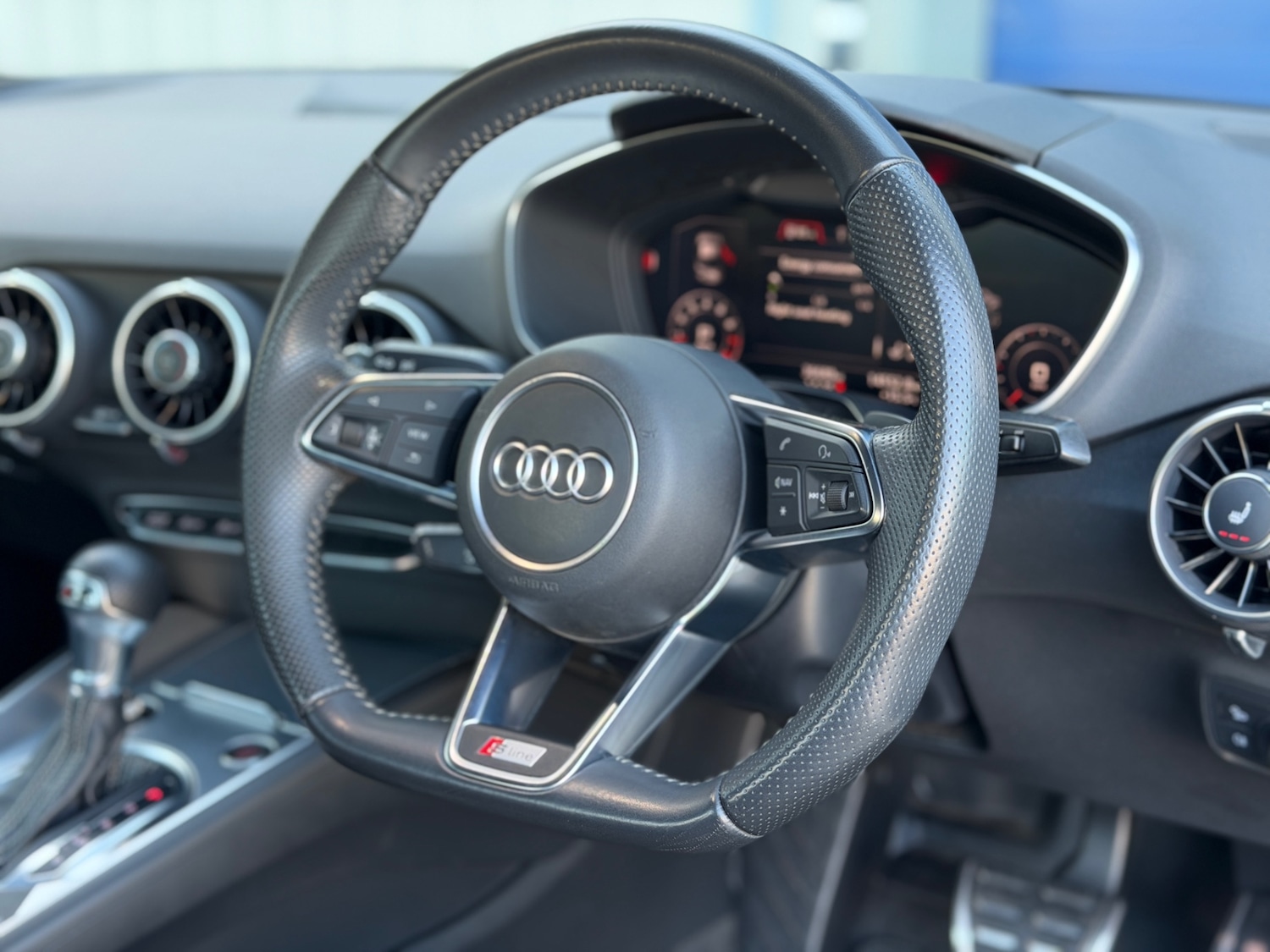 Used Audi TT 2018 for sale - 76568214: Photo 13