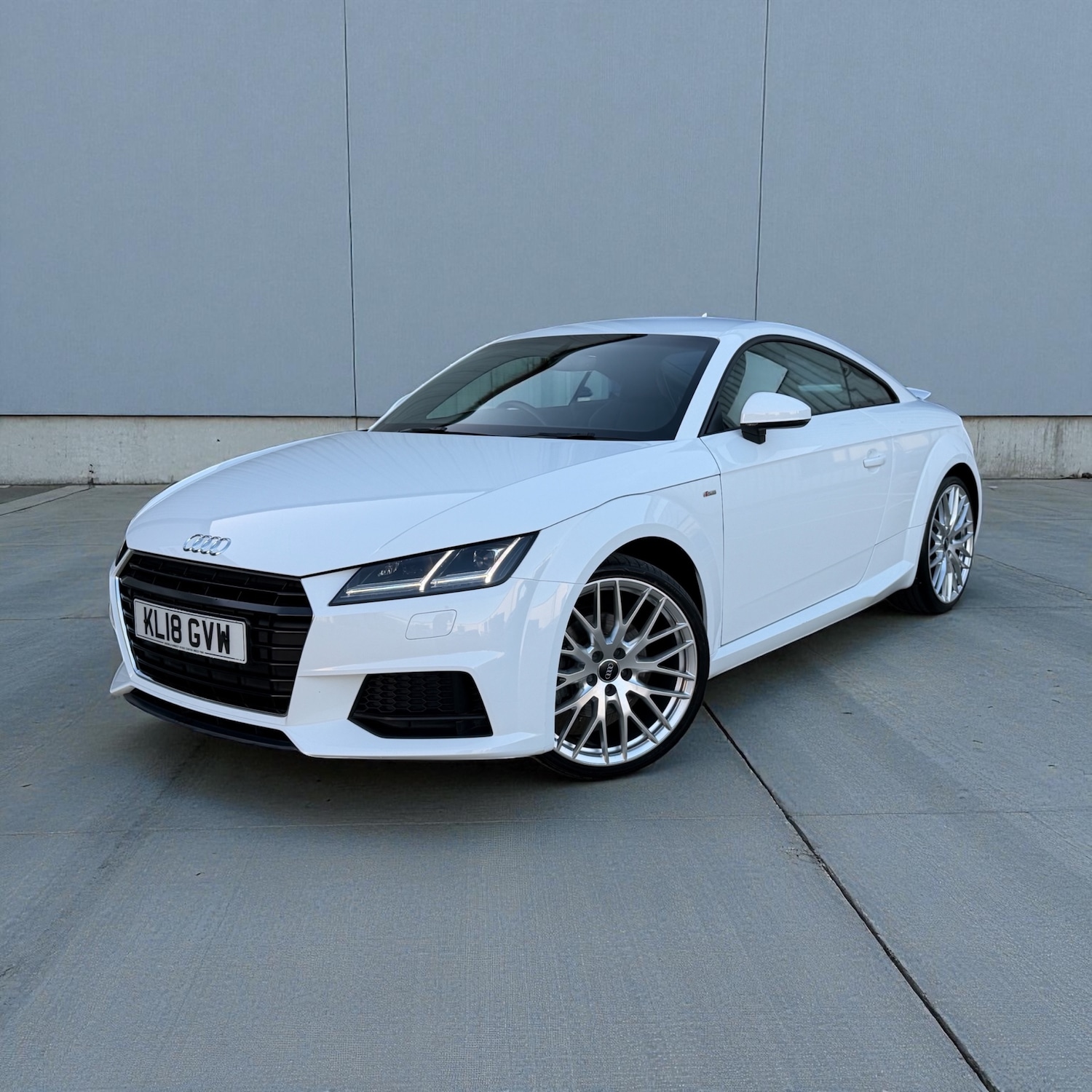 Used Audi TT 2018 for sale - 76568214: Photo 3