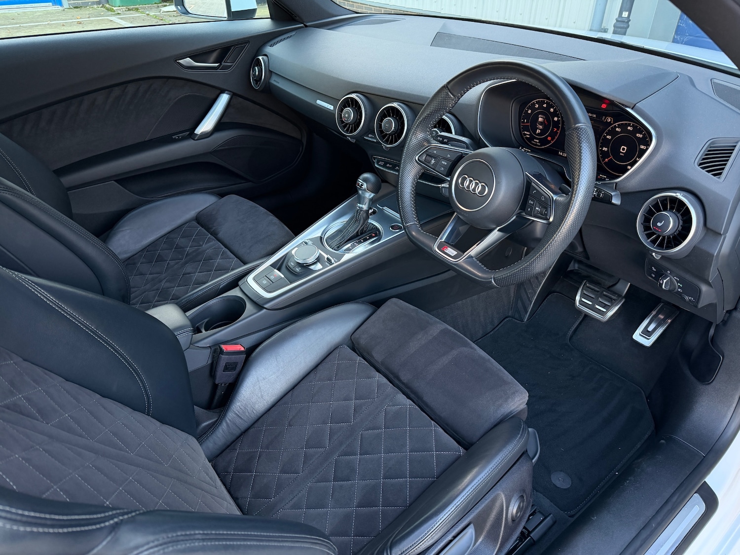 Used Audi TT 2018 for sale - 76568214: Photo 8