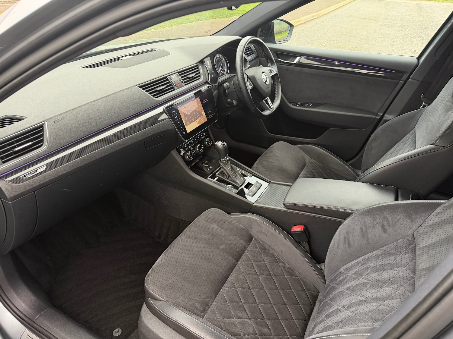 Used Skoda Superb 2019 for sale - 77304050: Photo 10