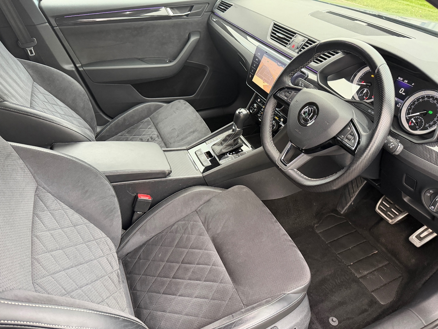 Used Skoda Superb 2019 for sale - 77304050: Photo 11