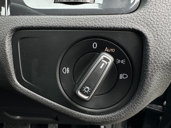 Used Volkswagen Golf 2018 for sale - 74690530: Photo 22