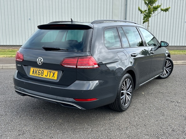 Used Volkswagen Golf 2018 for sale - 74690530: Photo 2