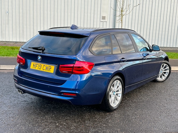 Used BMW 3 Series 2019 for sale - 69378030: Photo 2