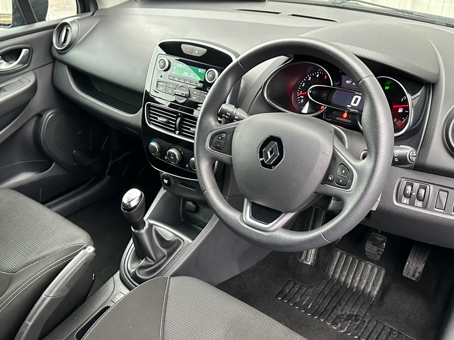 Used Renault Clio 2023 for sale - 76174334: Photo 10
