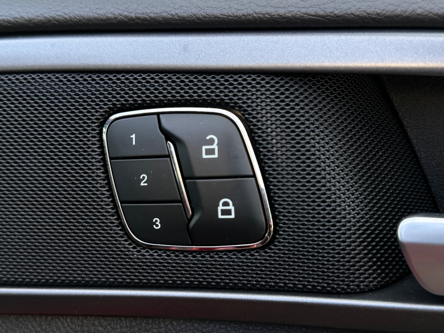 Used Ford Mondeo 2018 for sale - 77933867: Photo 16