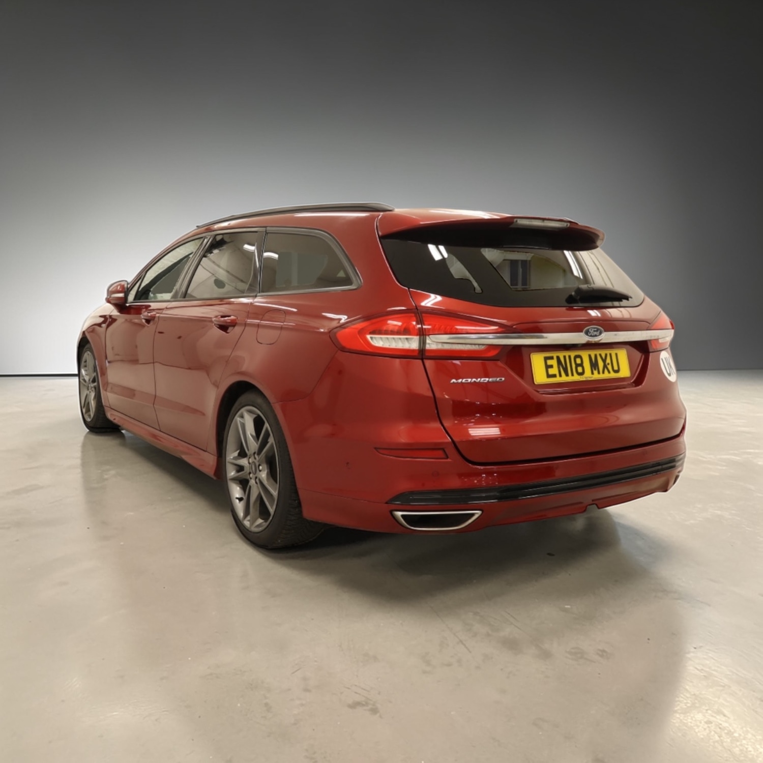 Used Ford Mondeo 2018 for sale - 77933867: Photo 2